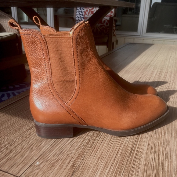 Antonio Melani Chelsea Boots - Picture 1 of 8